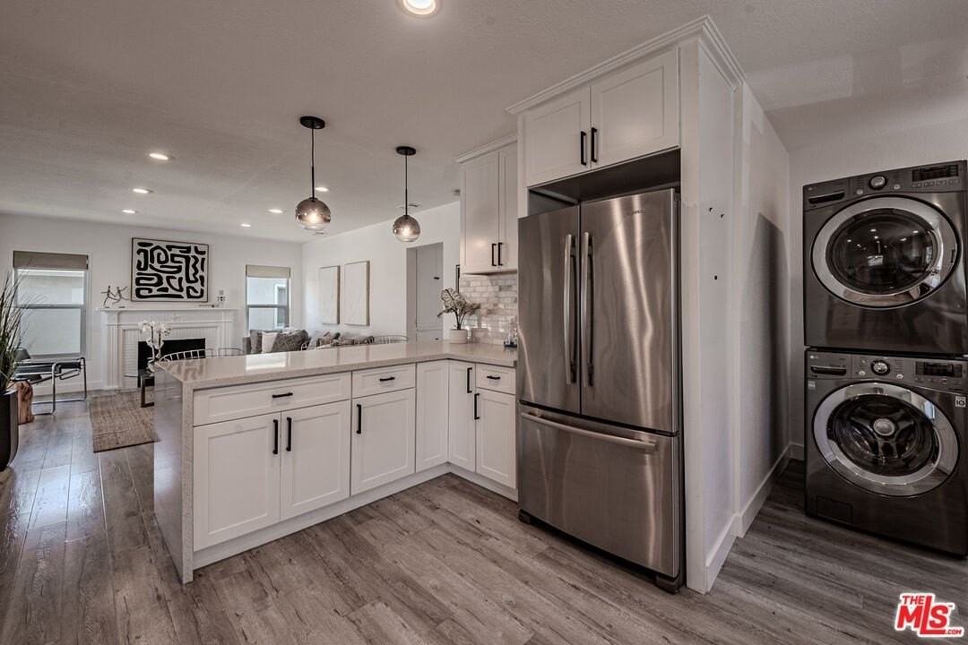 3914 Somerset Drive - Photo 3 of 23