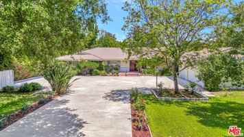 featured image of 1100 Rodeo Road