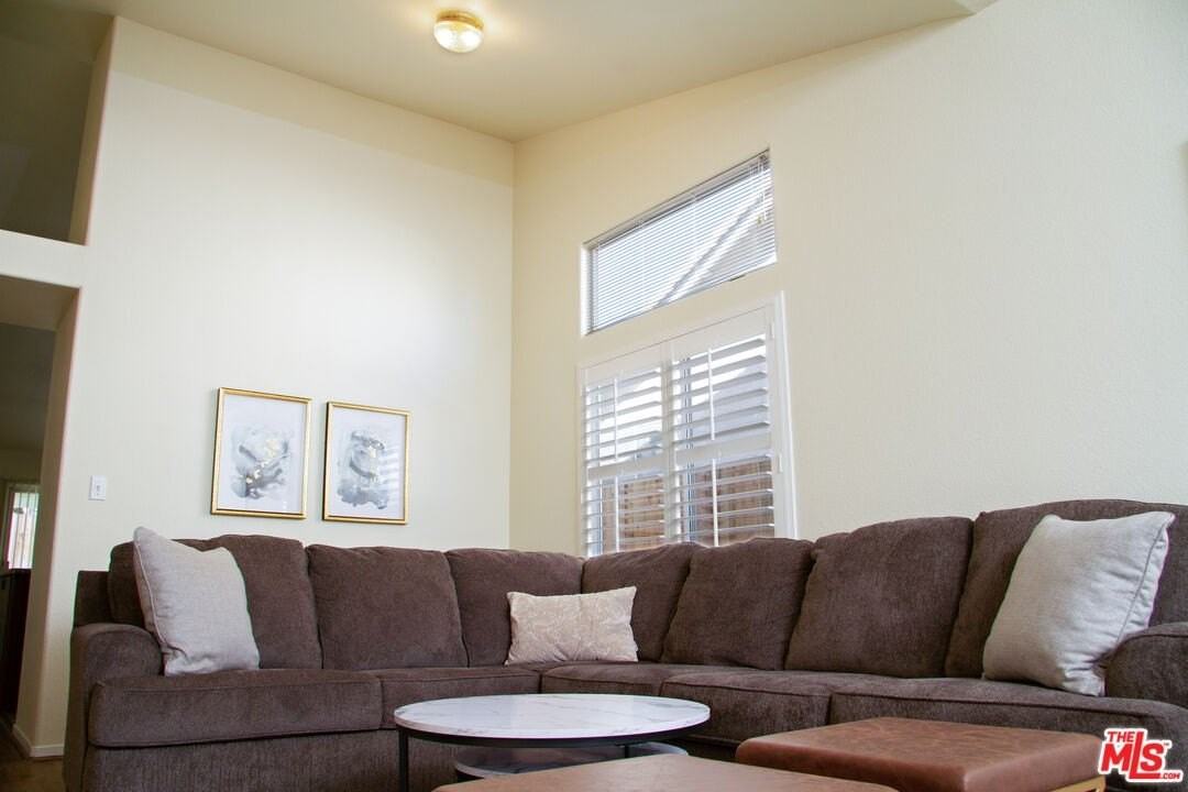 8506 Blue Heron Dr - Photo 3 of 32