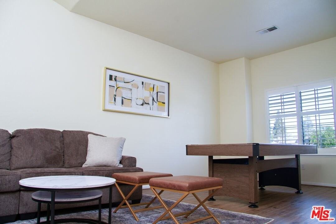 8506 Blue Heron Dr - Photo 4 of 32