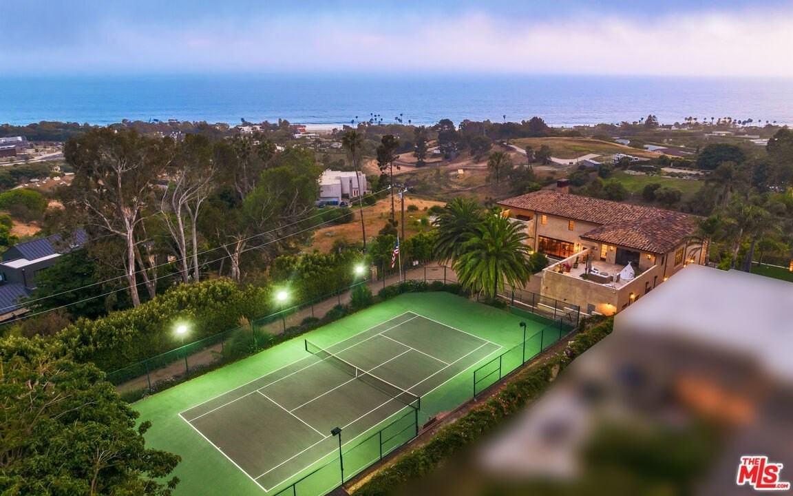 5849 Filaree Heights Road - Photo 3 of 39