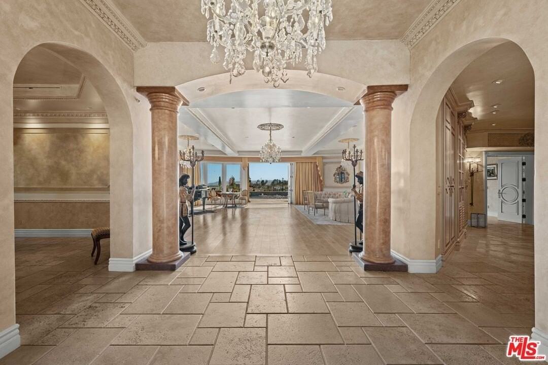 1575 Alexis Place - Photo 6 of 50