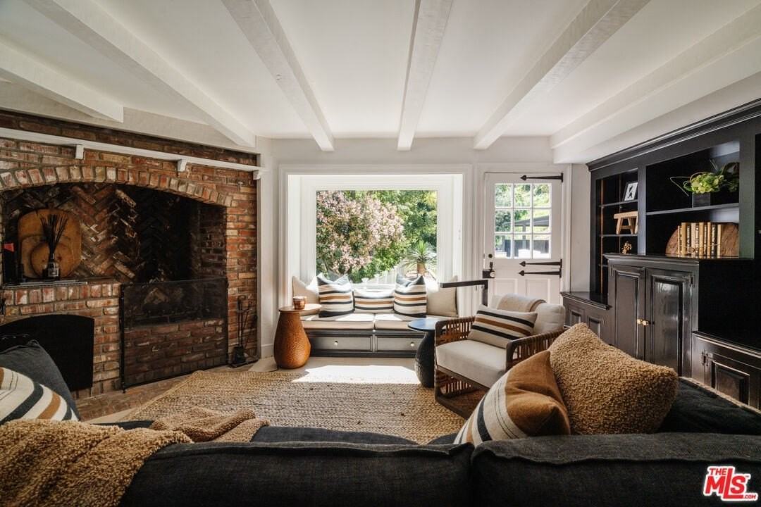 3100 Coldwater Canyon Avenue - Photo 3 of 29