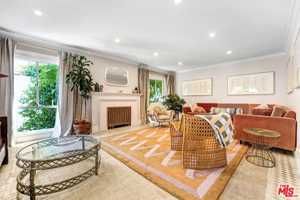 featured image of 2049 North Berendo Street