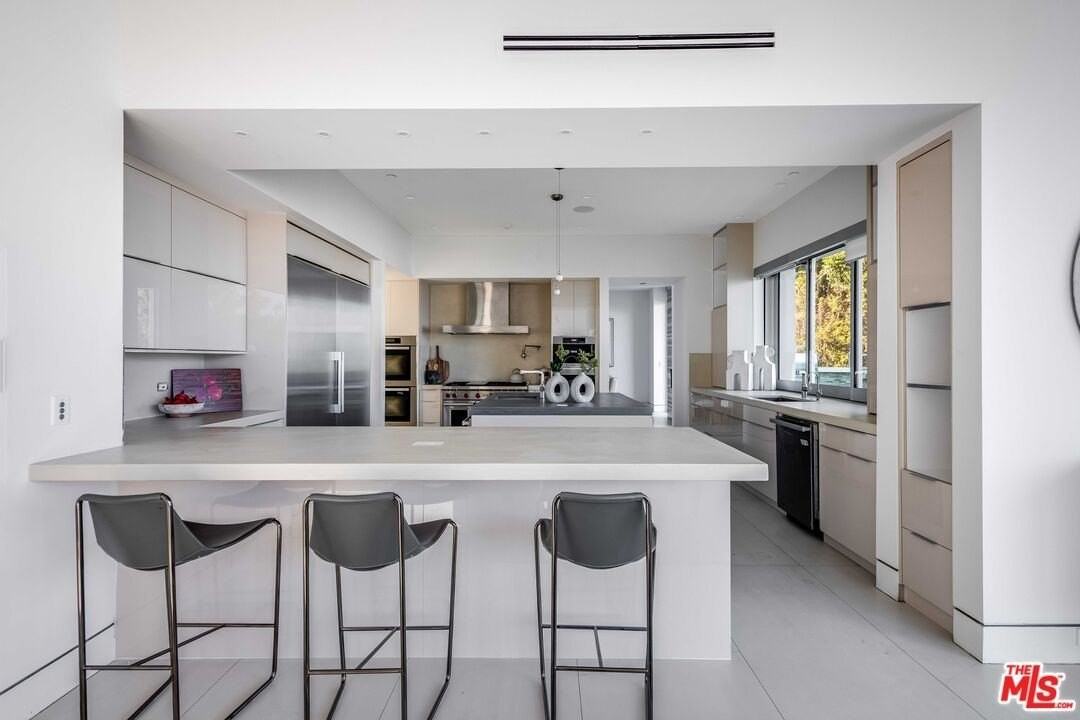 770 Paseo Miramar - Photo 7 of 27