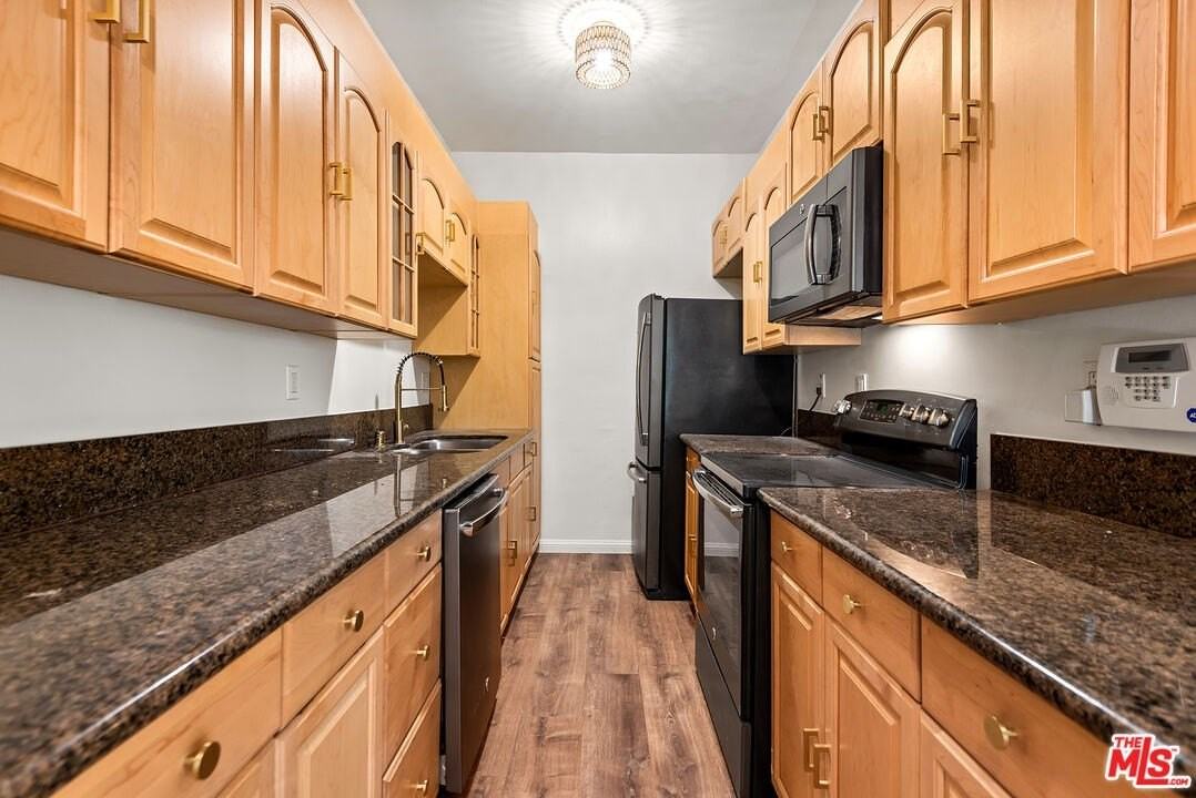 340 North Oakhurst Drive #103 - Photo 6 of 12