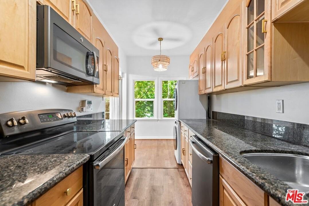 340 North Oakhurst Drive #103 - Photo 7 of 12