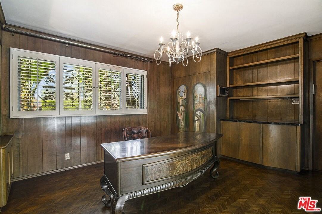 180 North Highland Avenue - Photo 6 of 30