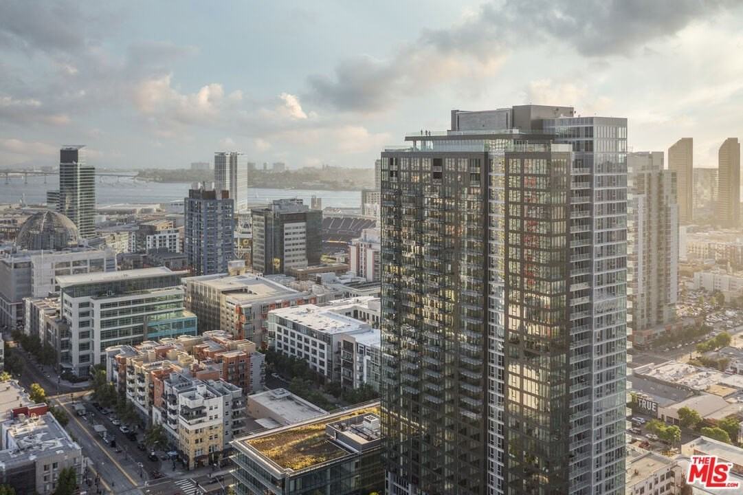 601 11th Avenue - Photo 2 of 50