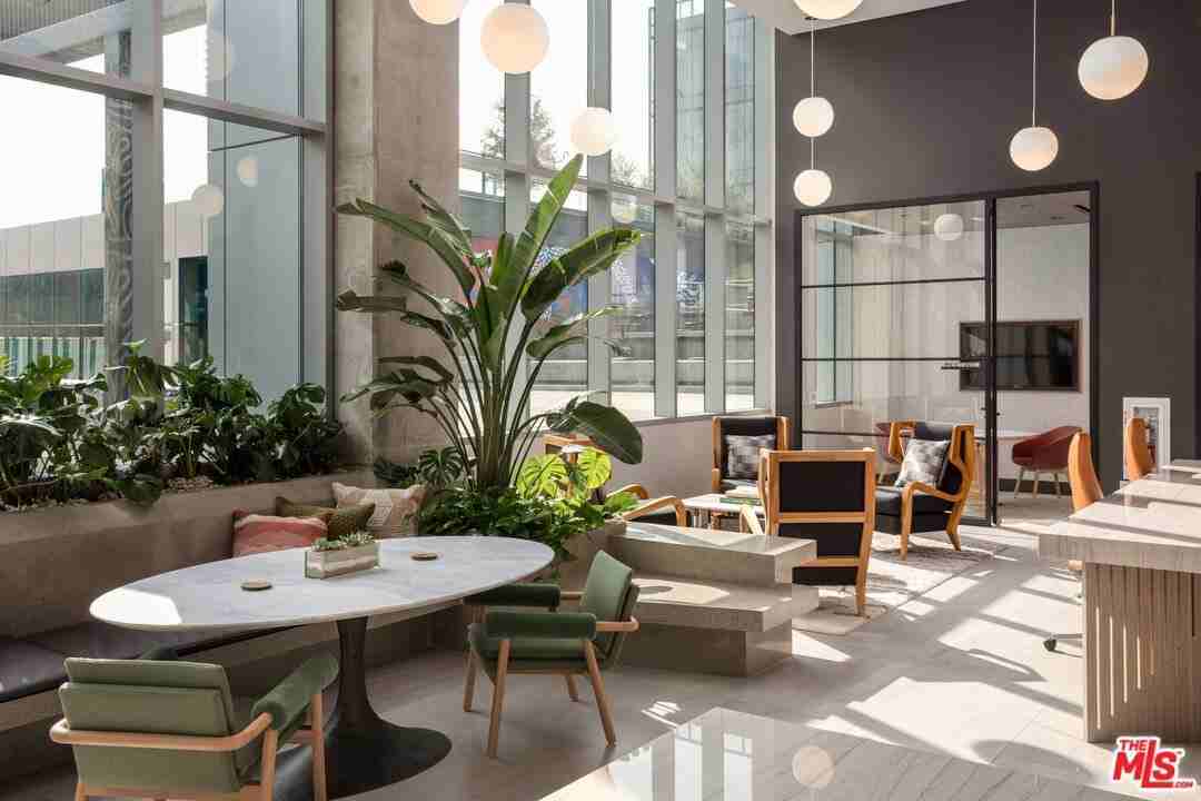 601 11th Avenue - Photo 7 of 50