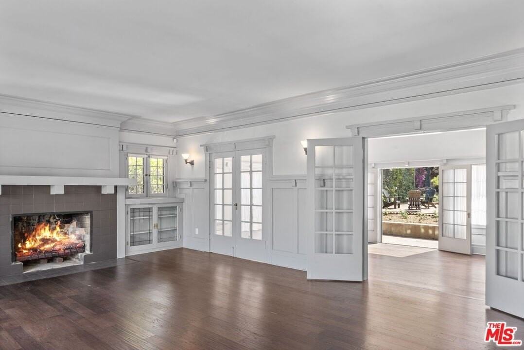 344 South Kingsley Drive - Photo 4 of 35