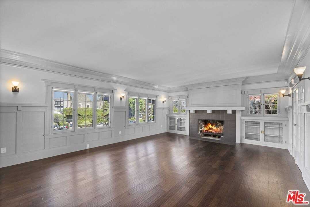 344 South Kingsley Drive - Photo 5 of 35