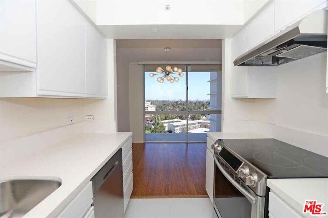 201 Ocean Avenue #1205B - Photo 6 of 18