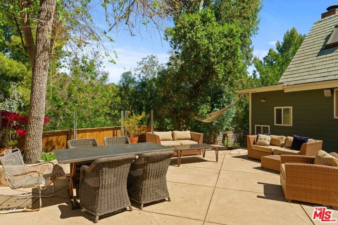 2026 Topanga Skyline Drive - Photo 5 of 35