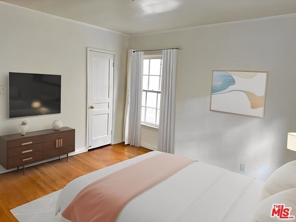 325 North Palm Drive #A - Photo 2 of 11