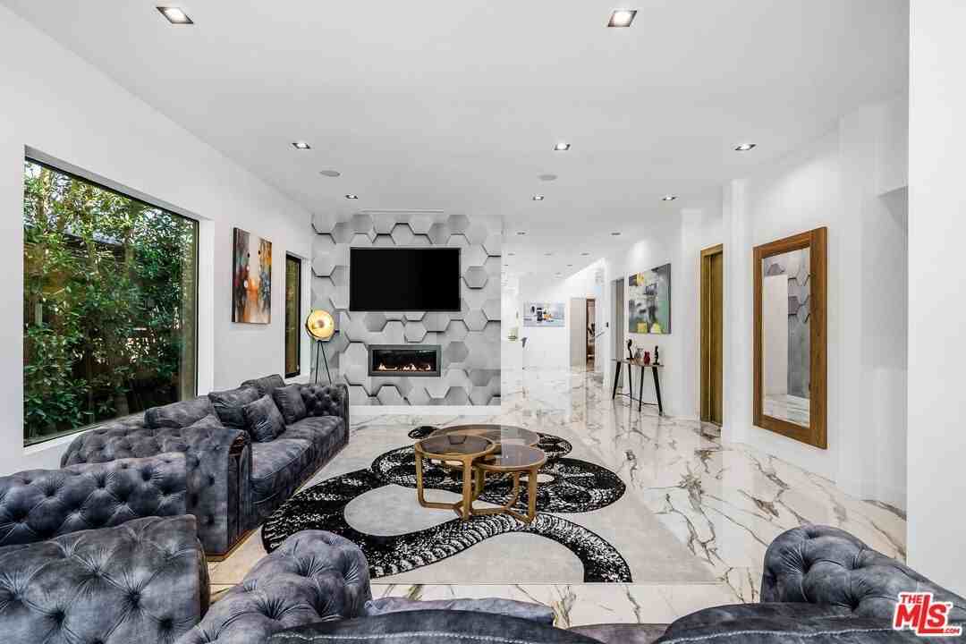 4540 Sylmar Avenue - Photo 6 of 37