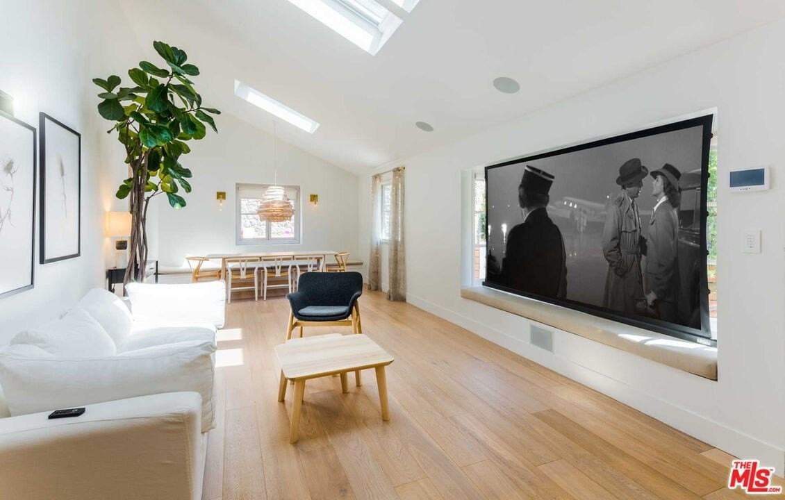 3279 Ledgewood Drive - Photo 6 of 27