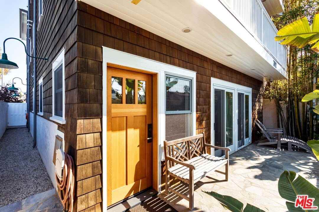 702 Pacific Avenue - Photo 3 of 49