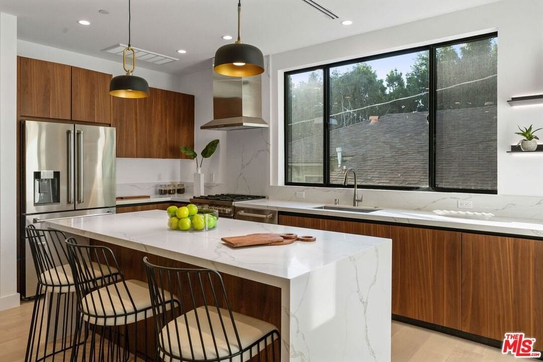 2915 Avenel Terrace - Photo 7 of 23