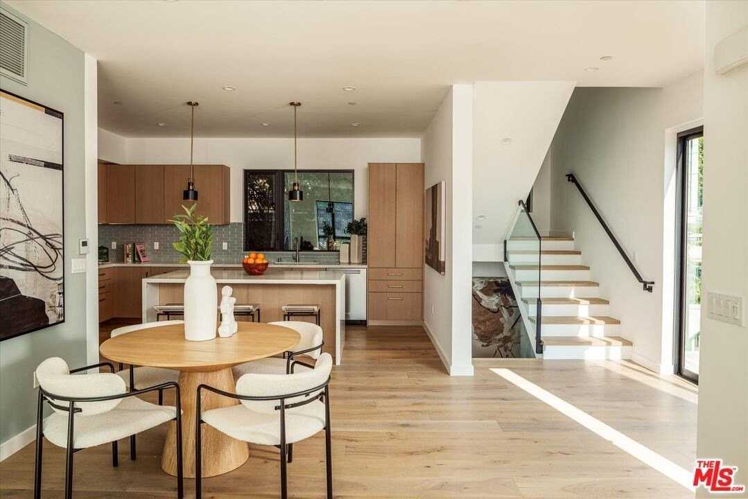 2824 Avenel St - Photo 5 of 27