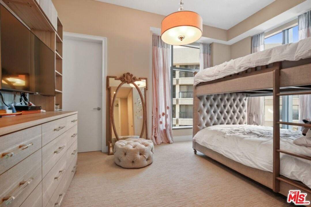 10776 Wilshire Boulevard #1801 - Photo 4 of 15