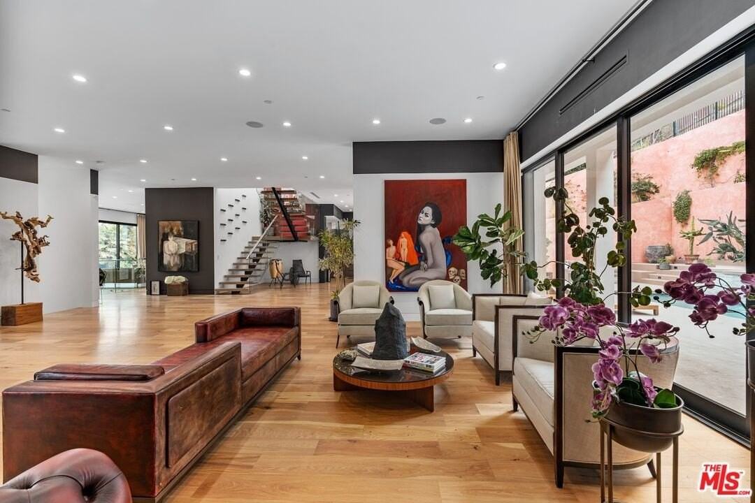 3553 Alana Drive - Photo 7 of 35