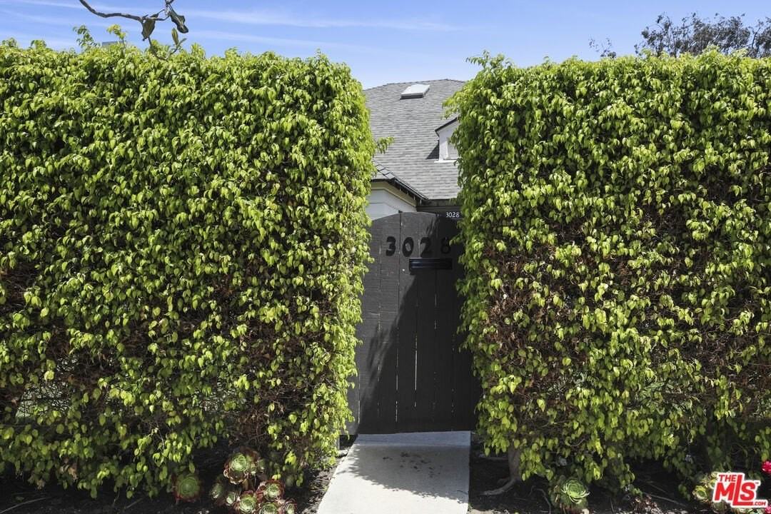 3028 Motor Avenue - Photo 3 of 44