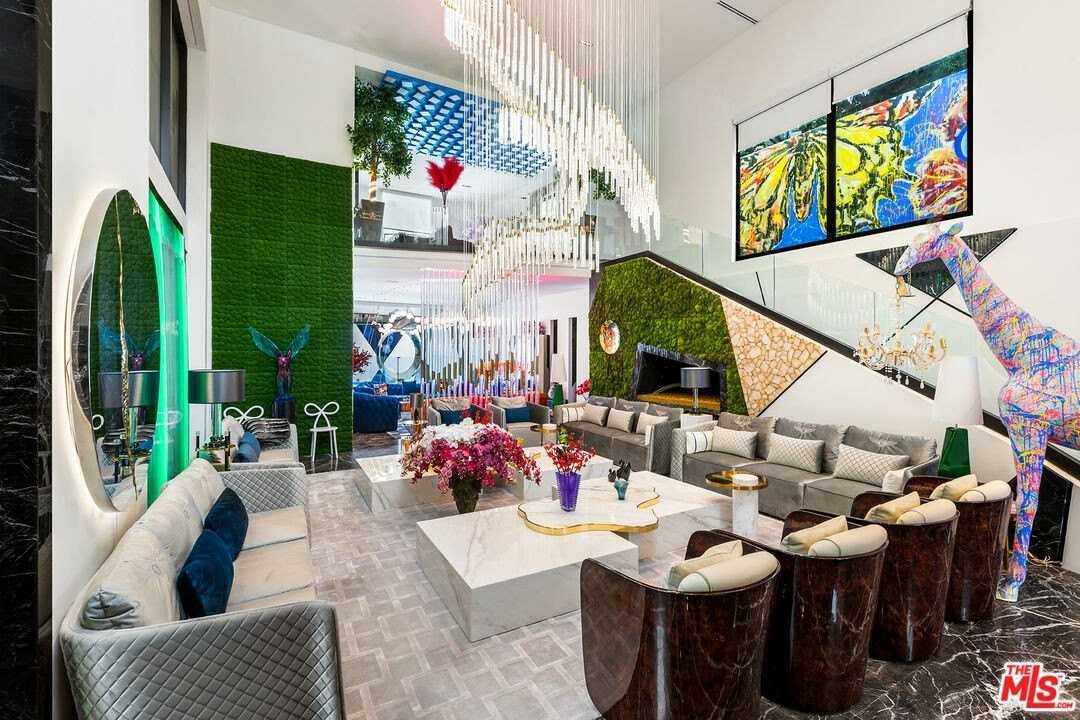 9818 Hythe Court - Photo 6 of 42