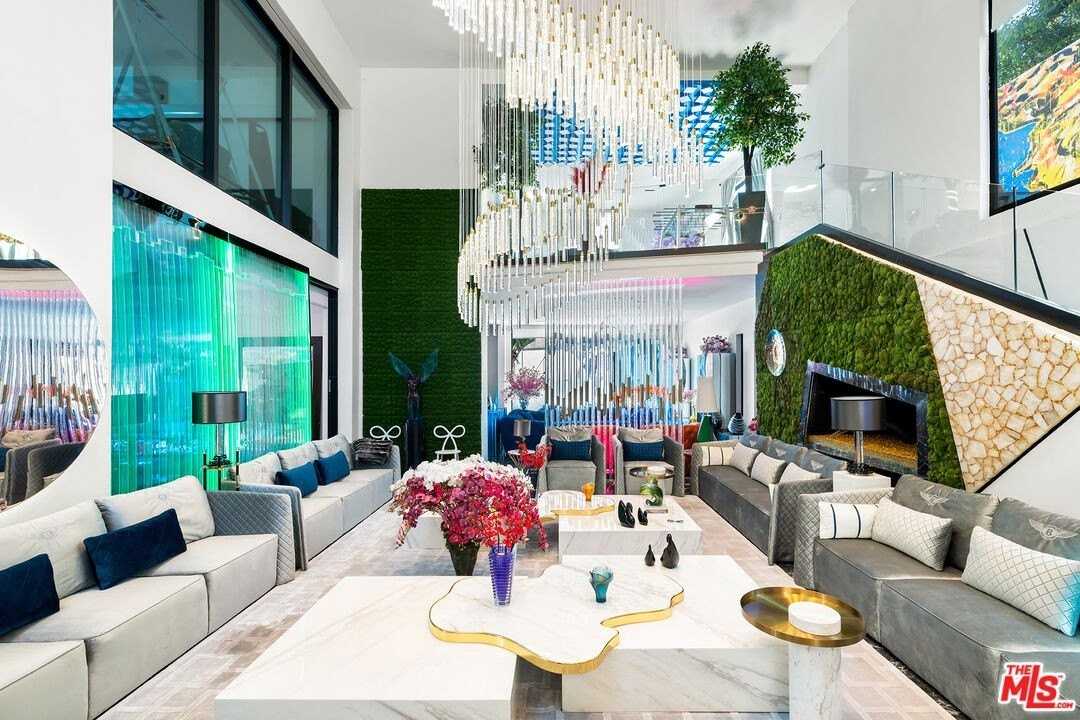 9818 Hythe Court - Photo 7 of 42