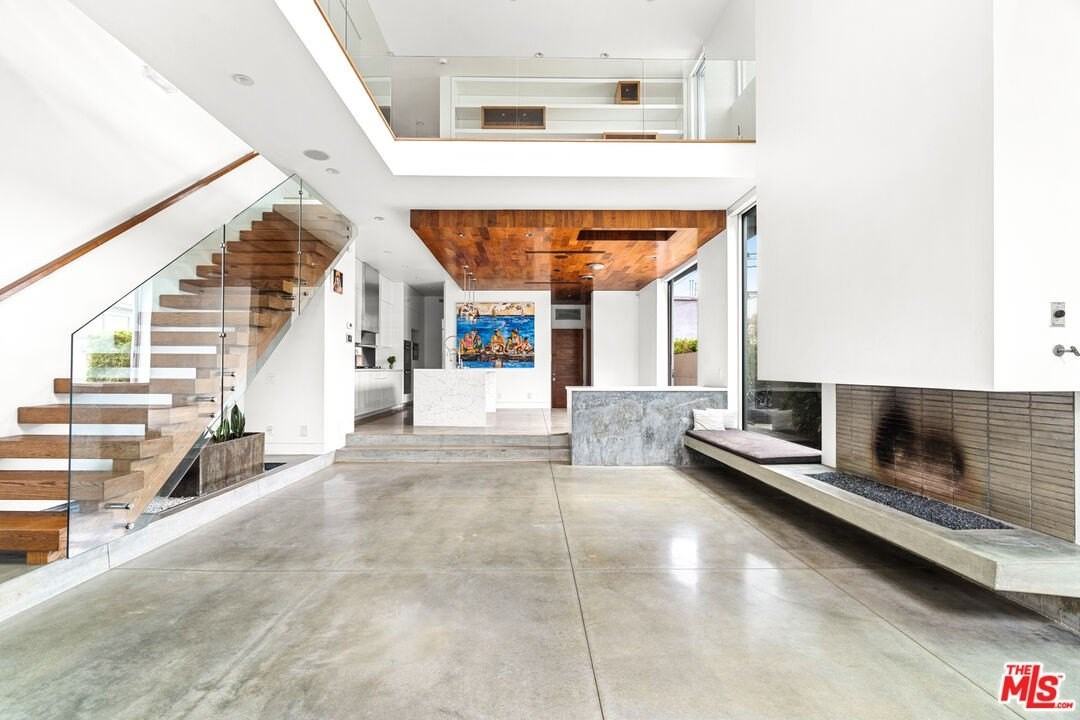 524 Rialto Avenue - Photo 4 of 43