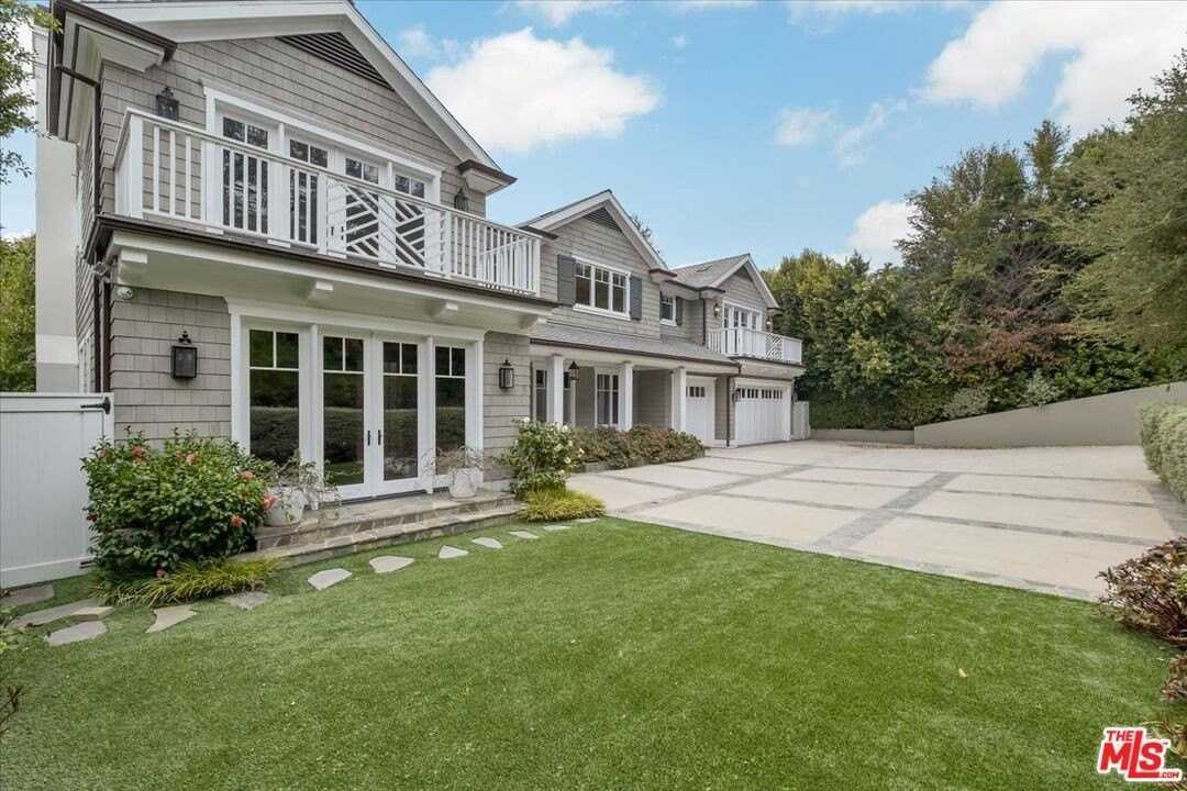 117 Burlingame Avenue - Photo 3 of 50