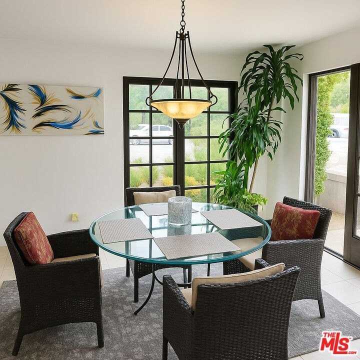 3873 Beverly Ridge Drive - Photo 7 of 15