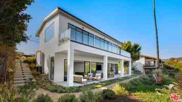 featured image of 6656 Dume Drive #B