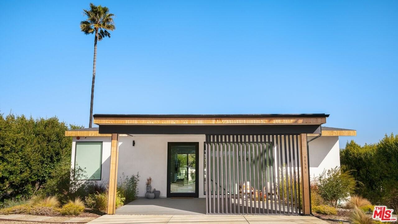 6656 Dume Drive #B - Photo 3 of 24