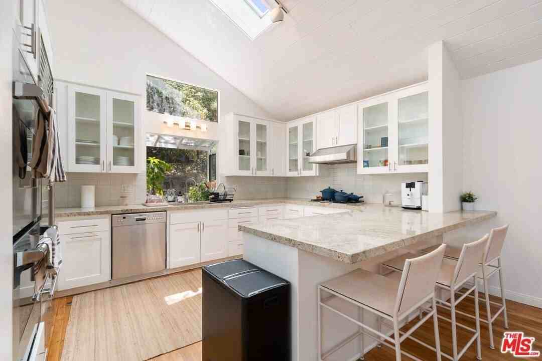 22760 Chamera Lane - Photo 4 of 50