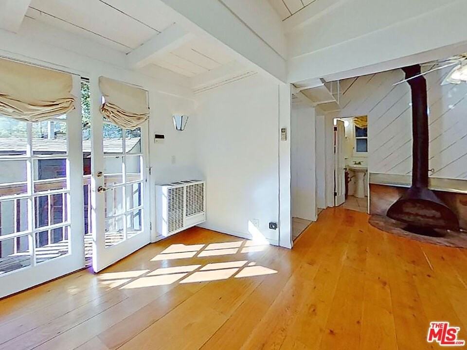 10211 10211 Seabury Ln Guest House - Photo 7 of 15