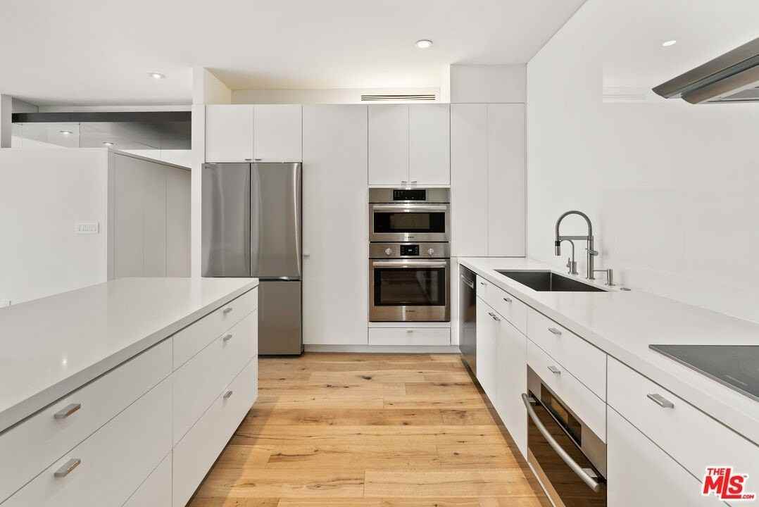 515 Ocean Avenue #303N - Photo 5 of 27