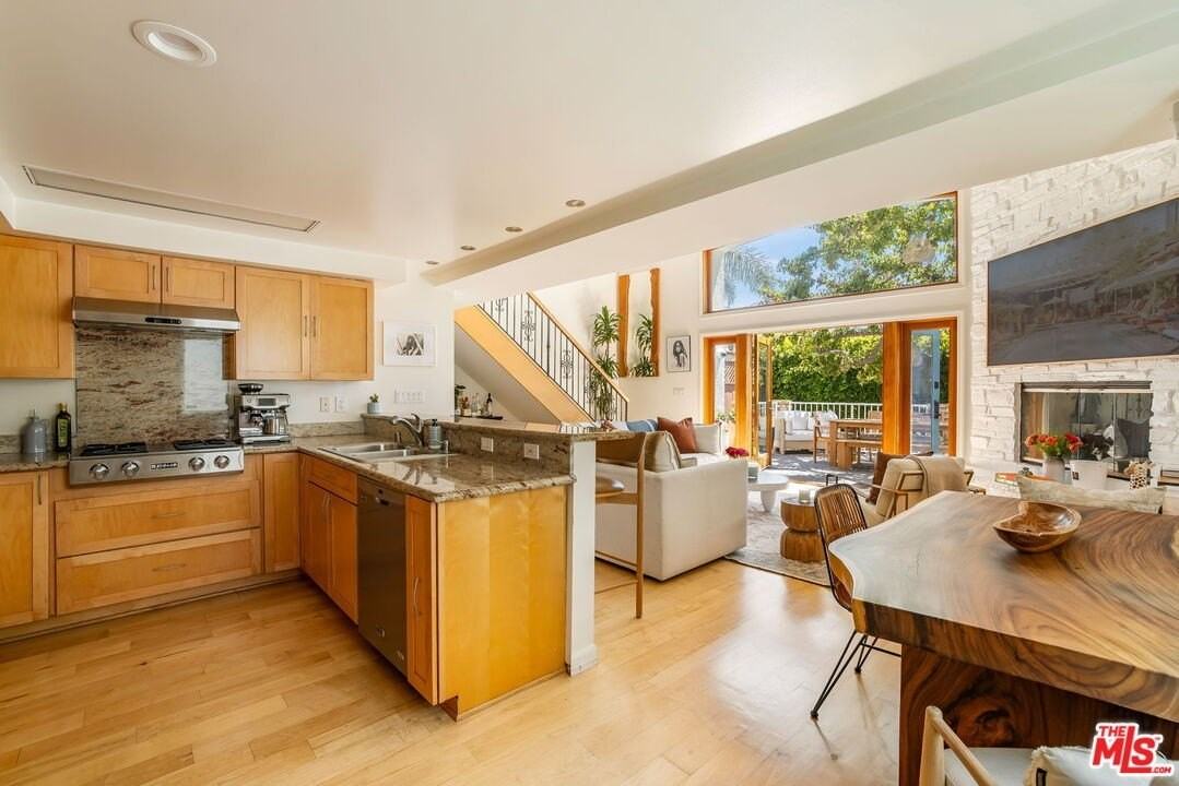 439 Carroll Canal Court - Photo 6 of 23