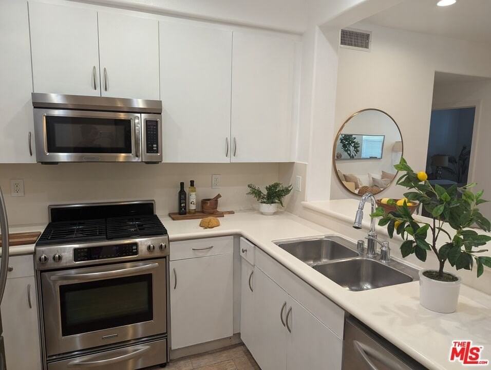 7100 South Playa Vista Drive #120 - Photo 2 of 29