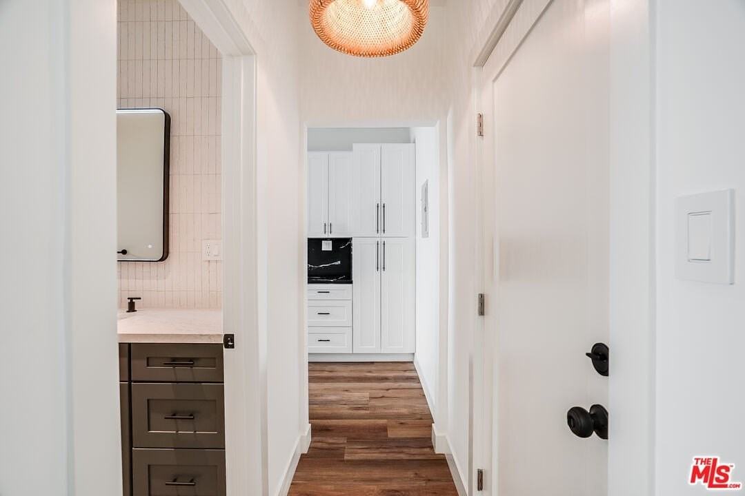 151 North Swall Drive #4 - Photo 7 of 17