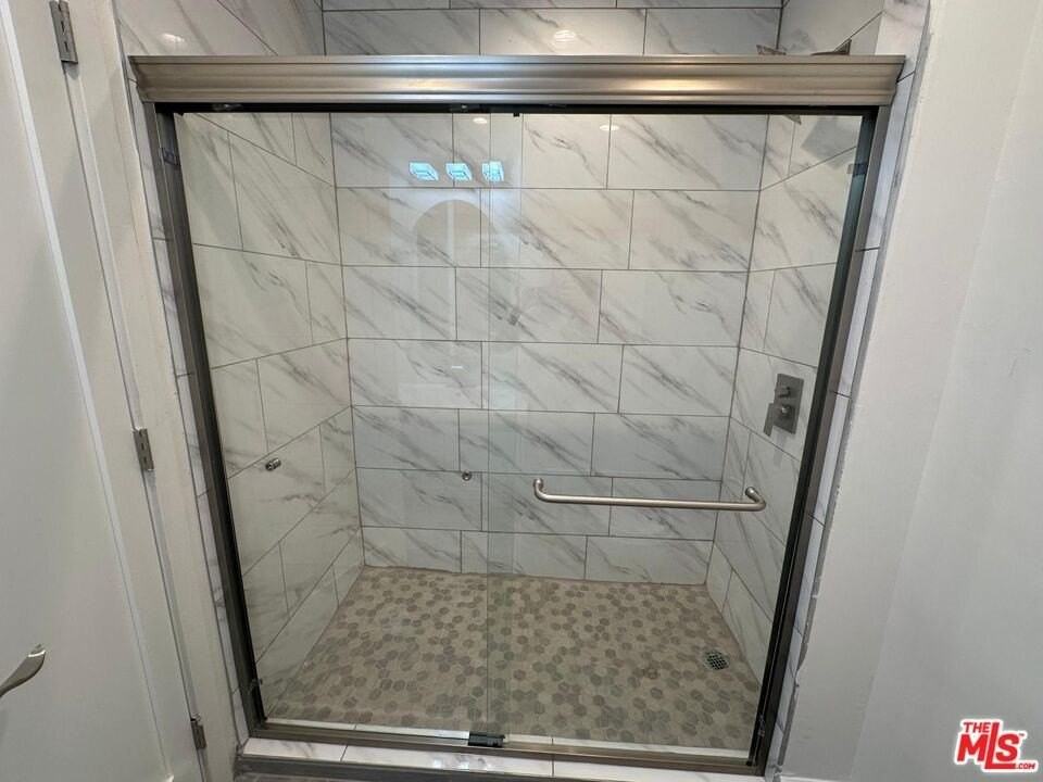 1462 S Wooster St Apt 6 #6 - Photo 6 of 10