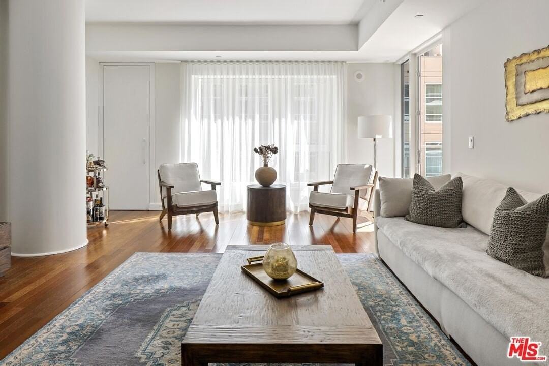 6250 Hollywood Boulevard #5J - Photo 2 of 40