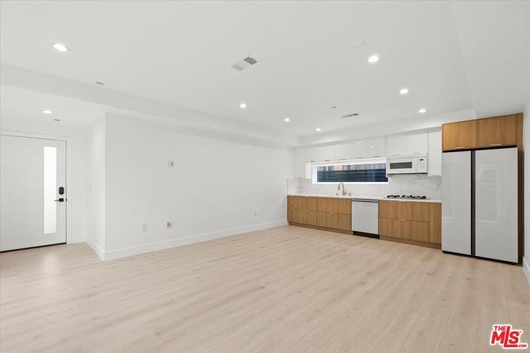 4922 Centinela Avenue #2 - Photo 2 of 30