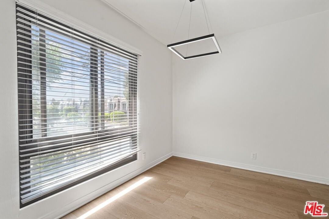 8630 Falmouth Ave Apt 5 #5 - Photo 6 of 20