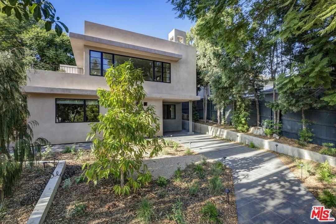 1939 Lake Shore Avenue - Photo 4 of 50