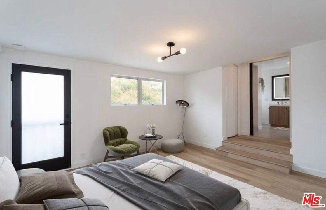 519 San Juan Avenue - Photo 5 of 36