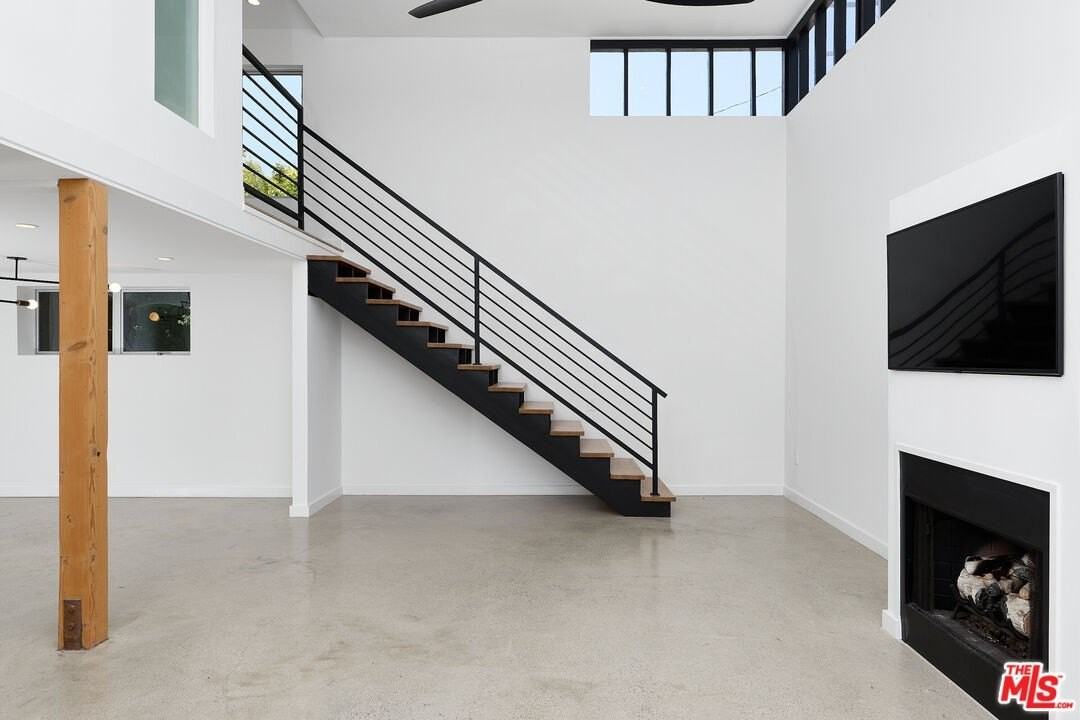 519 San Juan Avenue - Photo 7 of 36