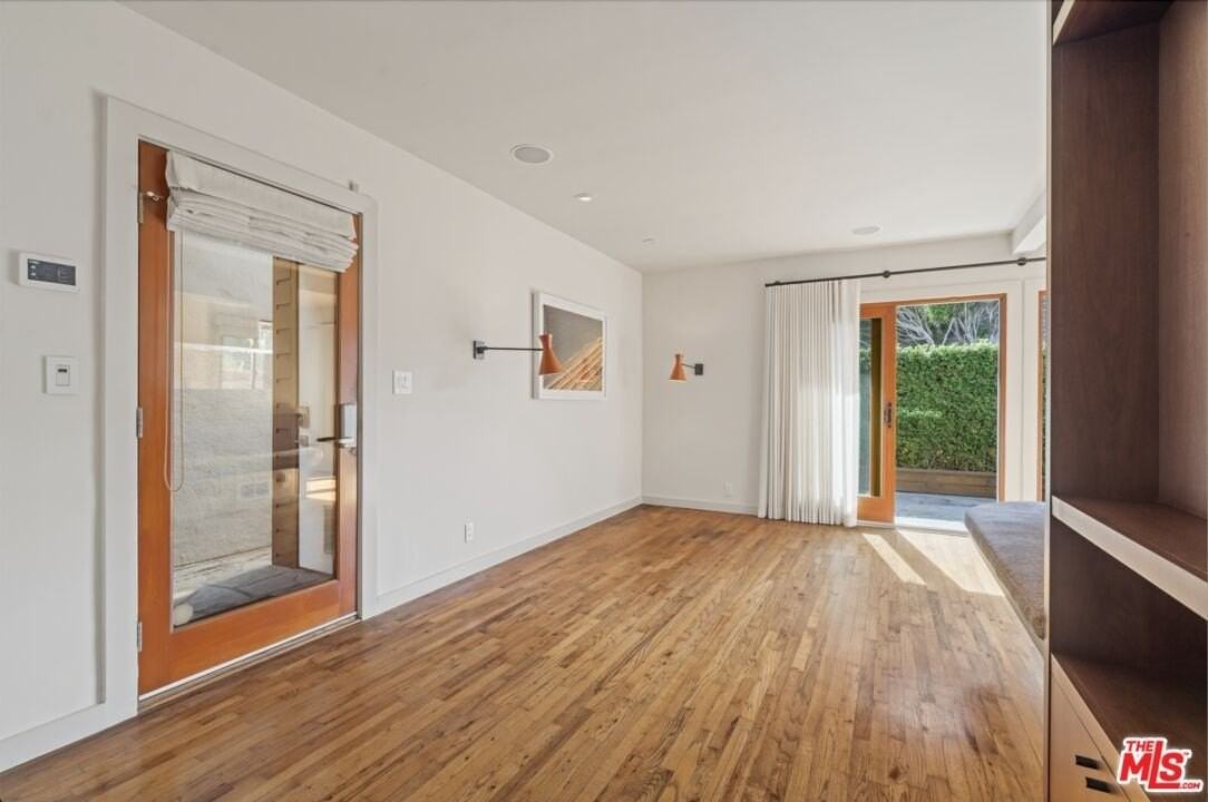 27 18th Ave - Photo 6 of 24