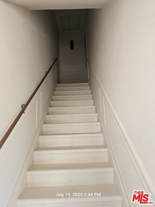 5470 Edgewood Place - Photo 2 of 13