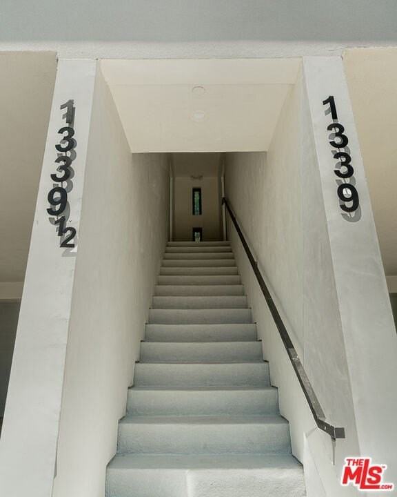 1339 Kenmore Avenue - Photo 4 of 25